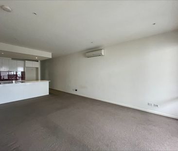 Modern Luxury Living - Photo 2