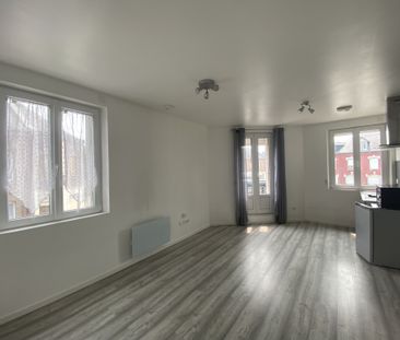 GRAND STUDIO LUMINEUX ET MODERNE - VISITE VIRTUELLE - Photo 3