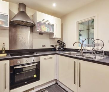 2 bedroom flat to rent - Photo 6