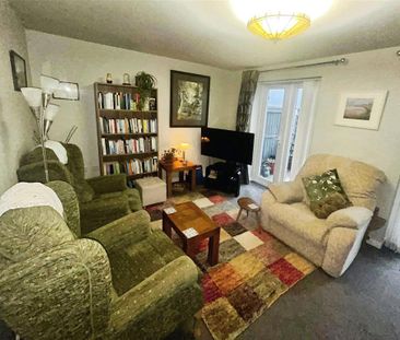 2 bedroom terraced house to rent - Photo 2