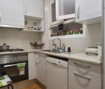 Single Bed in Rooms for rent in comfortable 4-bedroom apartment in ... - Photo 2