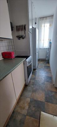 Kiadó átlagos állapotú panel lakás - Debrecen - Fotó 1
