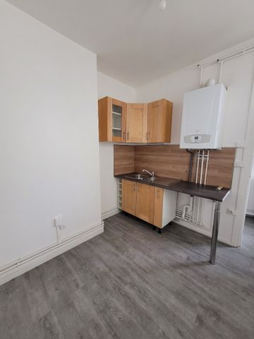 Location Appartement 2 pièces 49m² LENS 62300 - Photo 3