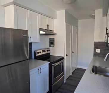 For Lease - 300 Montrave Avenue Unit# 8, Oshawa, Ontario - Photo 3