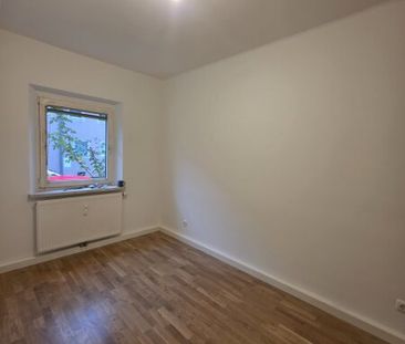 Kleine 3-Raum-Wohnung mit neuem Badezimmer! Bezugsfertig! - Photo 2