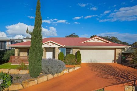 8 Myora Close, Darling Heights - Photo 3