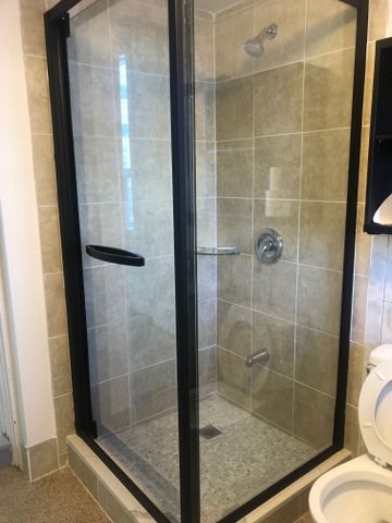 For Lease - 86 Pape Avenue, Toronto, Ontario - Photo 5