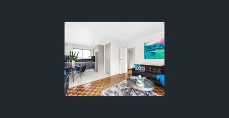 Location, light & lifestyle - Photo 4