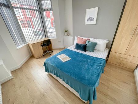 5 bedroom terraced house to rent - Photo 3