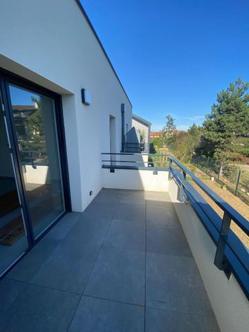 Location Appartement 2 pièces 40m² DECINES CHARPIEU 69150 - Photo 4