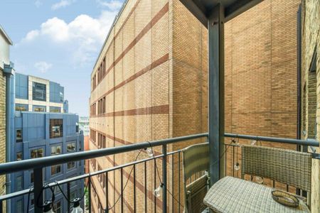 Aldersgate Street, London, EC1A - Photo 5