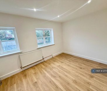 3 bedroom detached house to rent - Photo 5