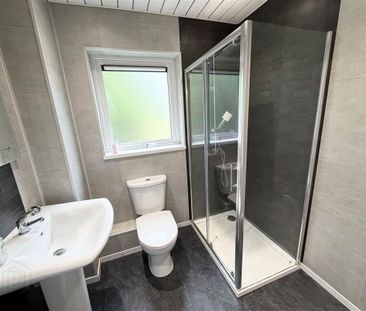 11 Oakvale Gardens, Belfast, BT17 0SD - Photo 4