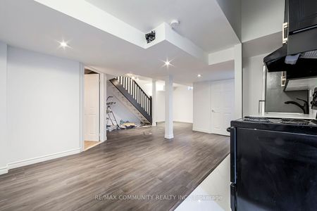 Detached Home For Lease | E8129564 - Photo 4