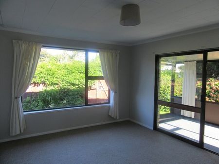 Riccarton – 3 bedroom unit. 1 bathroom - Photo 3