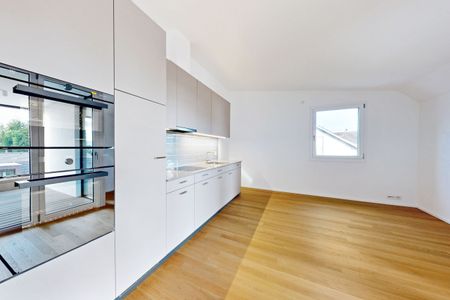 Attractive attic apartment with loggia - Foto 3