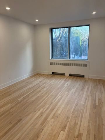 4890 Av. Plamondon, #8 - Photo 3