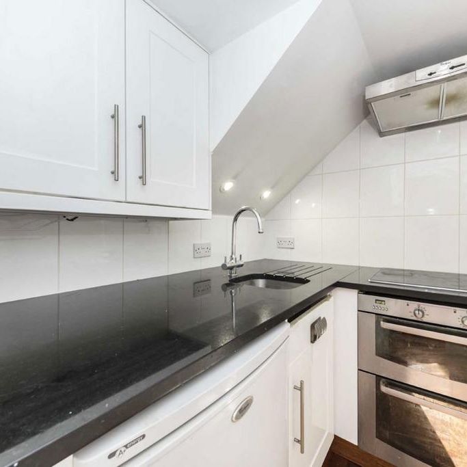 Studio to rent - Photo 1