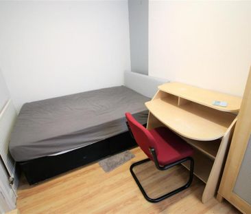 5 bedroom private hall to rent - Photo 5