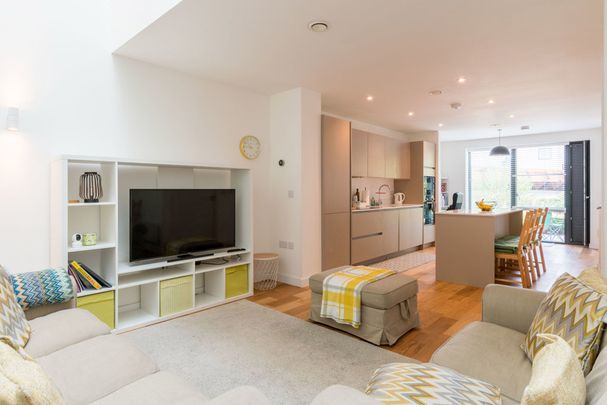 Secret Garden, Climate Innovation District, Leeds - Photo 1