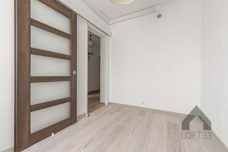 Dwupokojowe mieszkanie na osiedlu Stałym w Jaworznie do wynajęcia | Spacer 3D - Photo 3