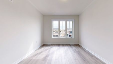 For Lease - 15 Prudhoe Terrace, Barrie, Ontario - Photo 4