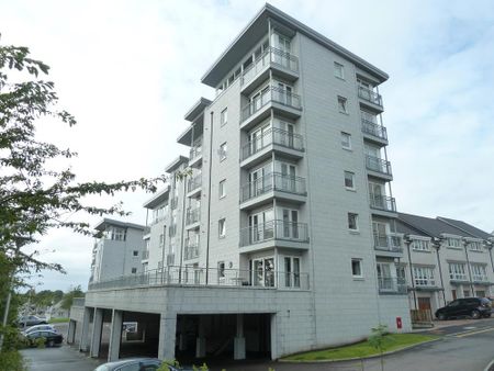 3 bedroom flat to rent - Photo 2