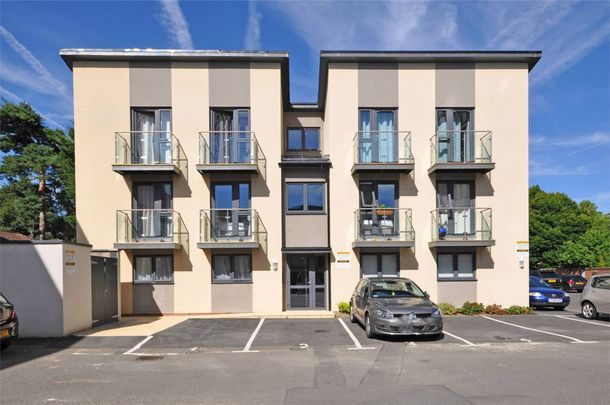 Eagle Court, Montpellier, Cheltenham, Gloucestershire - Photo 1