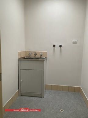 MOVE IN ON MEROPE! - Photo 1