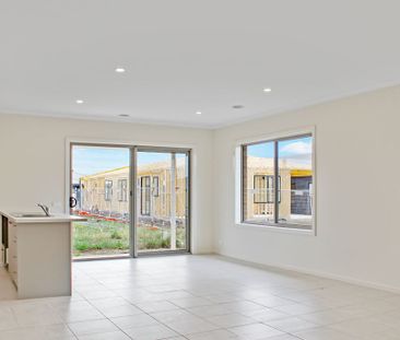 BEAUTIFUL HOME IN CORIDALE ESTATE - Photo 2