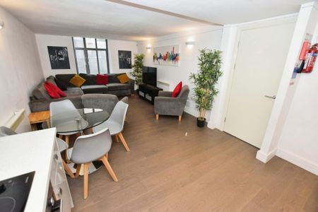 2 bedroom flat to rent - Photo 3