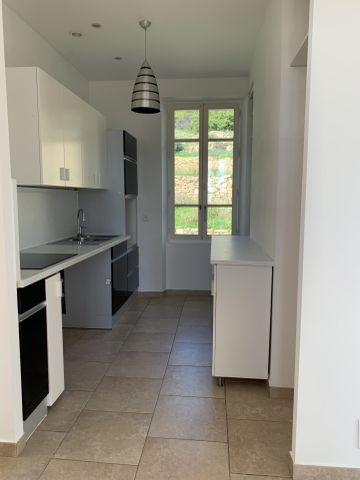 Location Appartement 3 pièces 67m² LE LAVANDOU 83980 - Photo 5