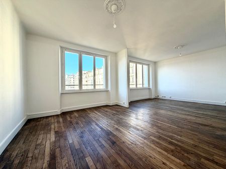 Location Appartement 4 pièces 110m² BREST 29200 - Photo 5