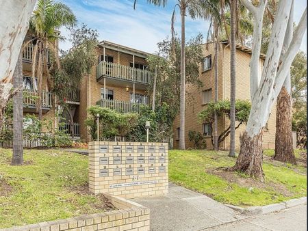 Renovated Two Bedroom Unit - Photo 5