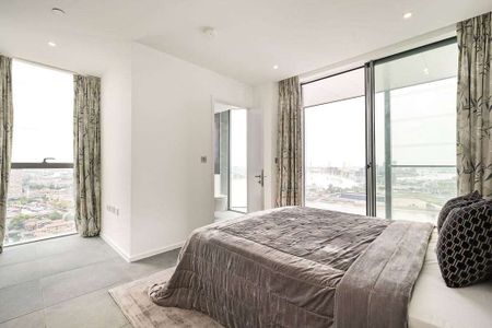 Superbly presented 3 double bedroom, 3 bathroom apartment to rent on the edge of the Canary Wharf Estate. - Photo 2