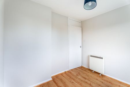Available unfurnished from 27/11/2025 - Photo 2