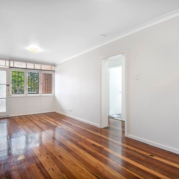 GREAT LOCATION, GREAT UNIT! - Photo 1