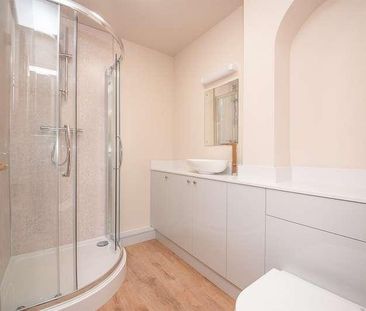 Keephatch House, Montague Close, Keephatch Park, Wokingham, RG40 - Photo 6