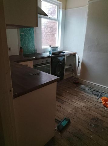 2 bedroom flat to rent - Photo 4
