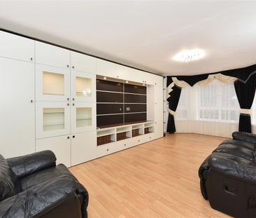 Hera Court, E14 3UJ, London - Photo 1