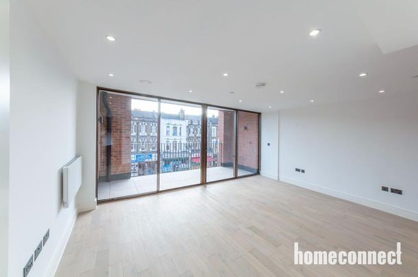 2 bedroom flat to rent - Photo 1