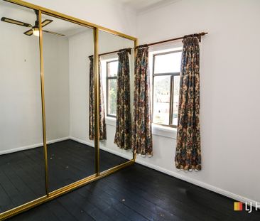 Stunning 2 Storey Terrace - Photo 4