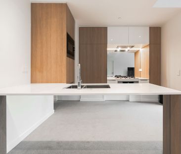 Luxury brand new 1 bedroom+1 large study with door with 2 bathrooms - Photo 2