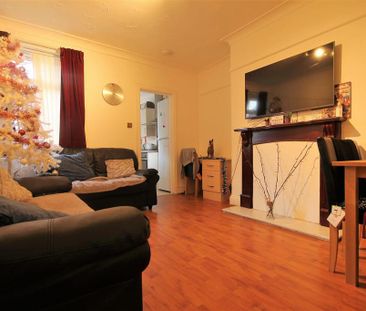 5 bedroom maisonette to rent - Photo 1