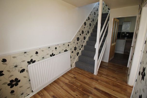 Three Bedroom Semi-Detached Property - Photo 1