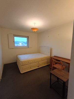 Room in a Shared Flat, Silvergrove Street, G40 - Photo 1