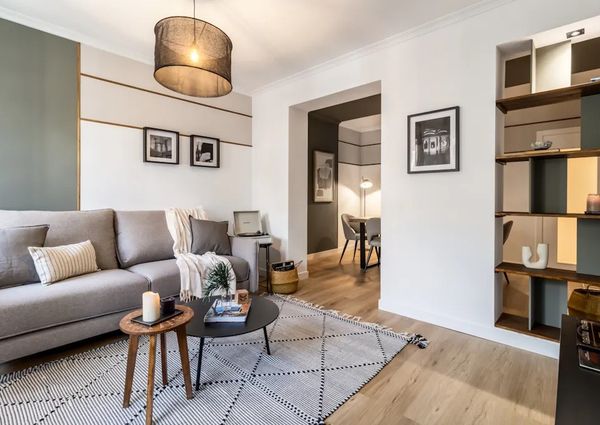 Calle de Manuel Cortina, Madrid, Community of Madrid 28010