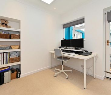 2 bedroom semi-detached bungalow to rent - Photo 6
