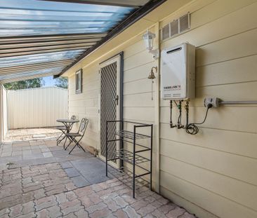 Lovely Flat in Quiet Street - Photo 2