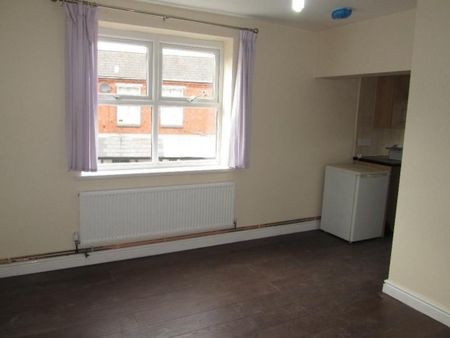 1 Bed - Mill Street, Brierley Hill, Birmingham - Photo 2